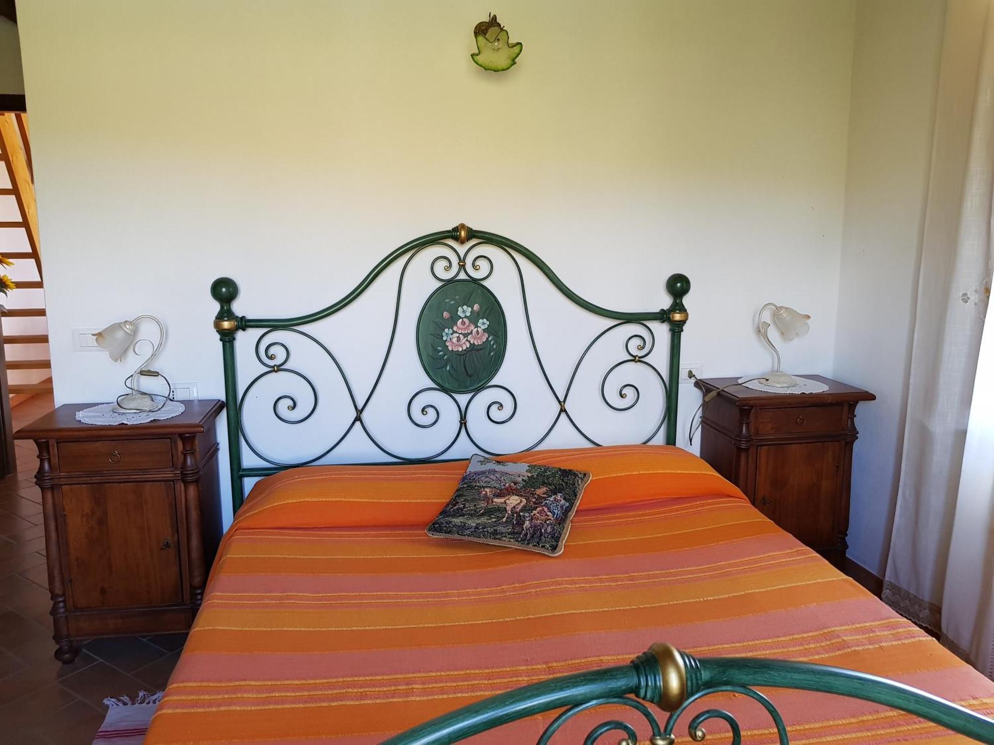 Agriturismo Bio Le 4 Stagioni Porrona Luaran gambar