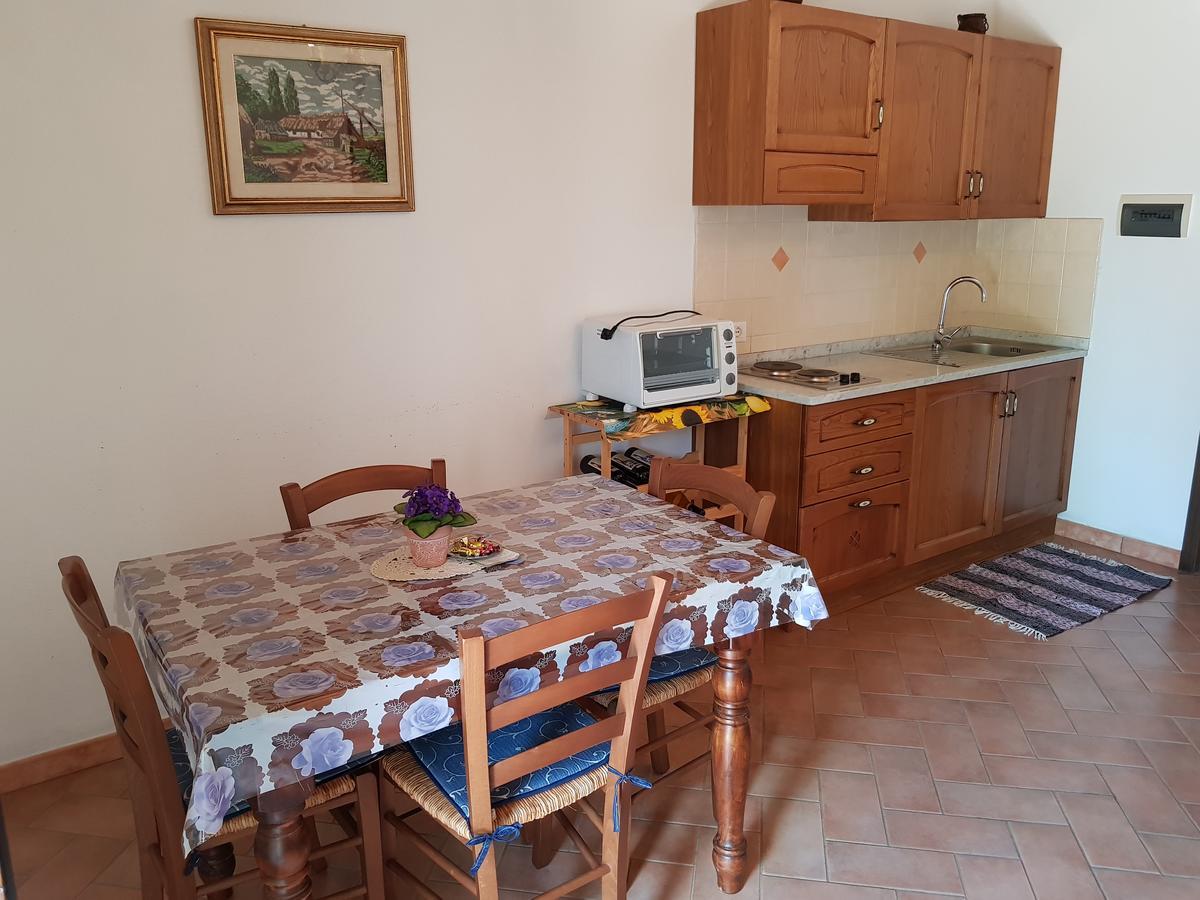 Agriturismo Bio Le 4 Stagioni Porrona Luaran gambar