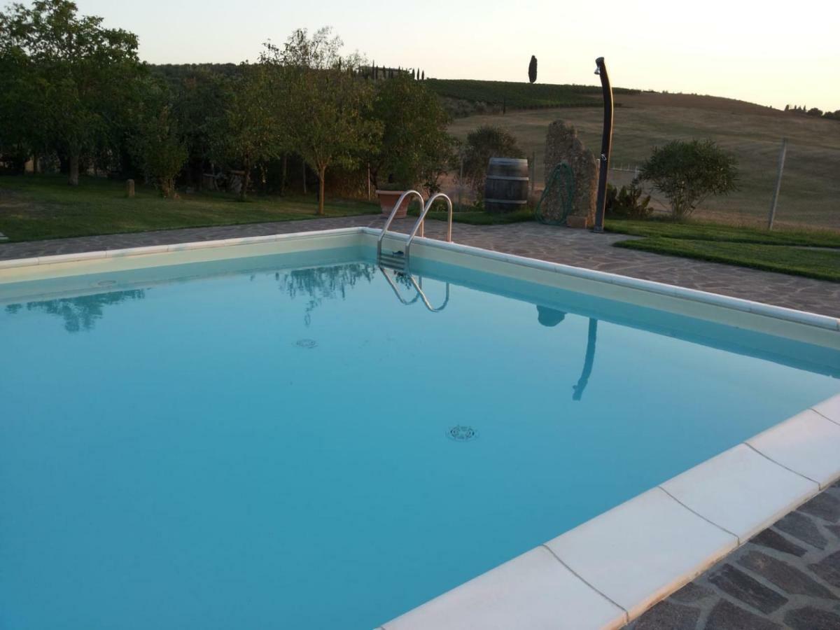 Agriturismo Bio Le 4 Stagioni Porrona Luaran gambar